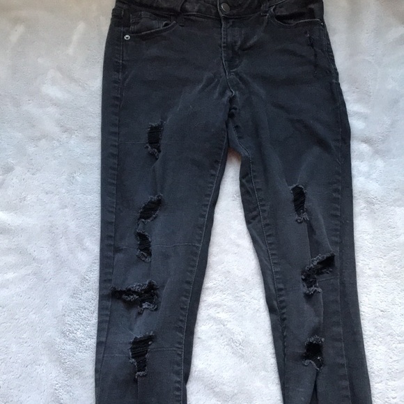 Mid-rise Rockstar jeans. Form fitting, stretchy - Picture 2 of 4